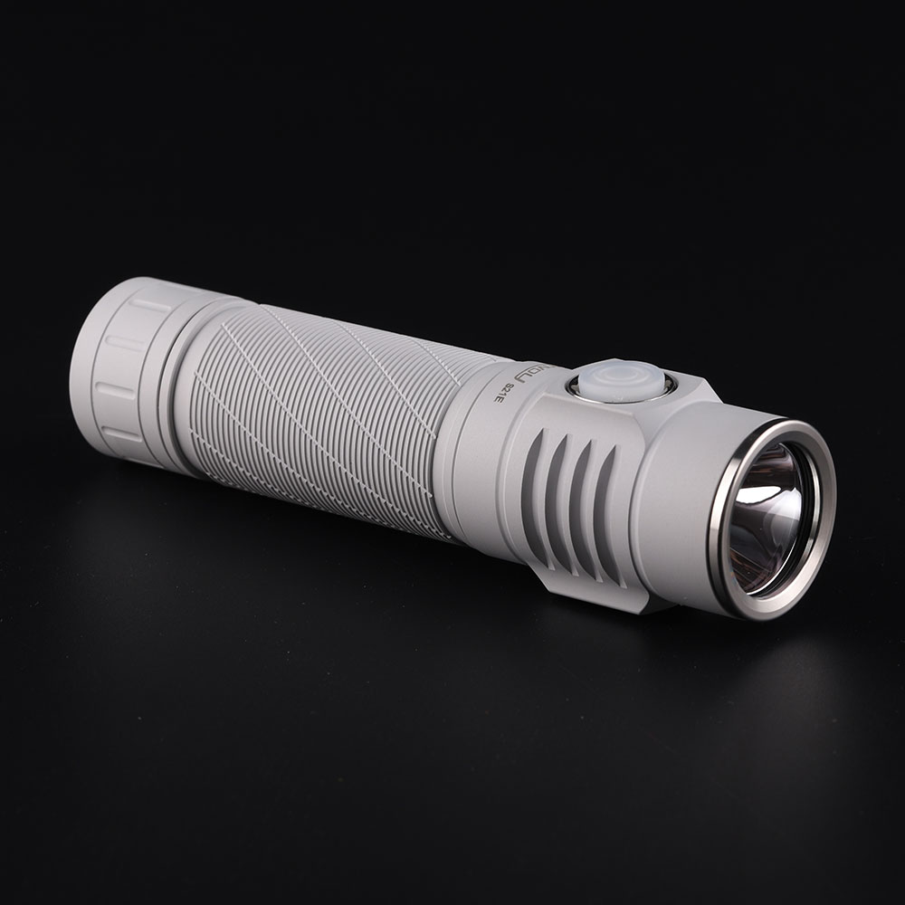Convoy S21E MAO white 21700 flashlight