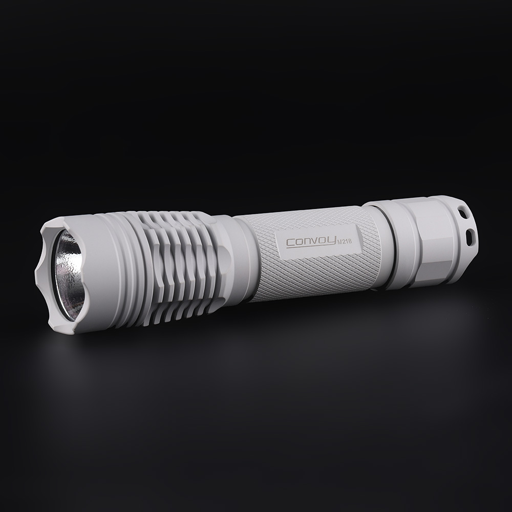 Convoy M21B MAO 21700 flashlight