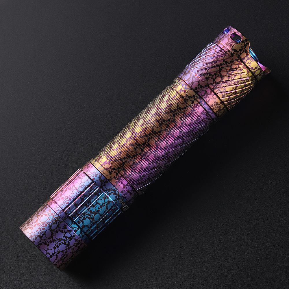 Convoy S21G Skull motif titanium alloy 21700 flashlight