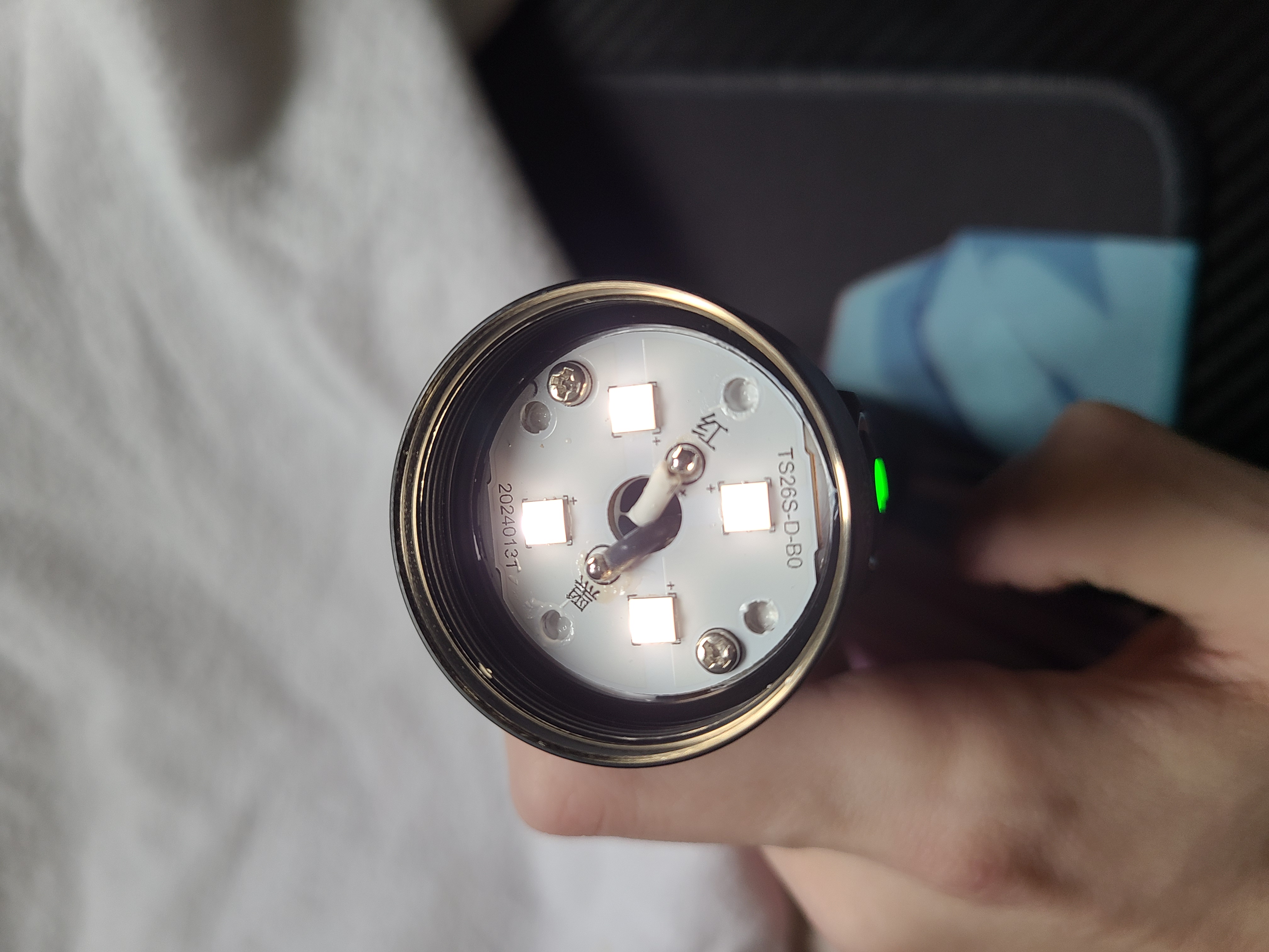 519A LED , high CRI R9080 - Convoy flashlight
